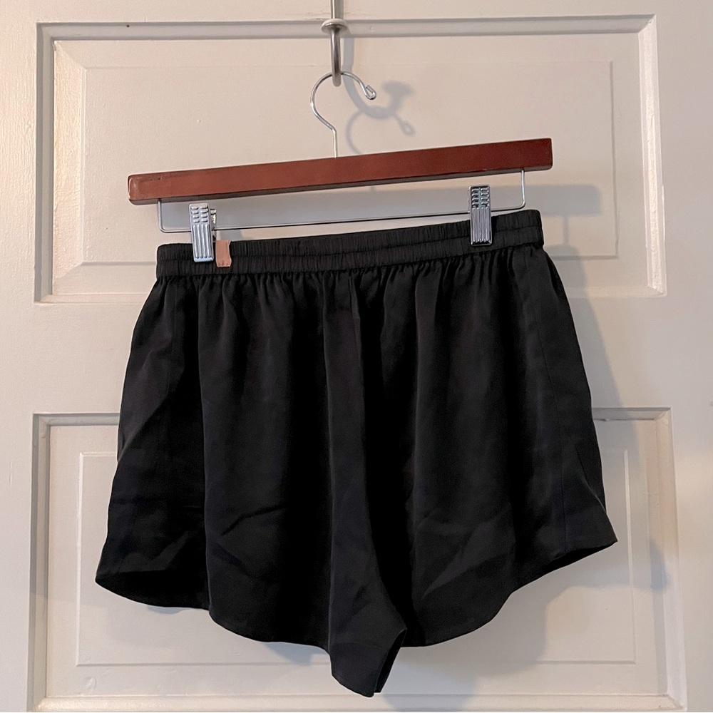 Lunya Washable Silk Shorts - S - Picture 6 of 9